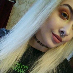 Meet your Posher, Breana